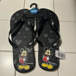 Disney NWT Black Standing Mickey Mouse Men's Flip Flops Size M - Discontinued